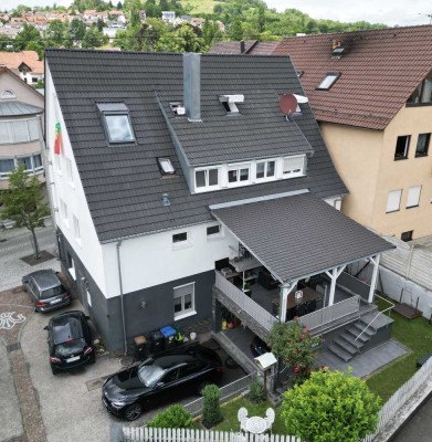 Stilvolles Mehrfamilienhaus mit Potential in Zentraler Lage