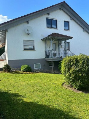 Geräumiges, gepflegtes und freistehendes 7-Zimmer-Einfamilienhaus in Hechingen Weilheim.