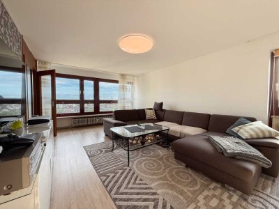 Familien(t)raum mit Weitblick - 3-Zimmer-Wohnung mit Loggia, EBK & Freiplatz