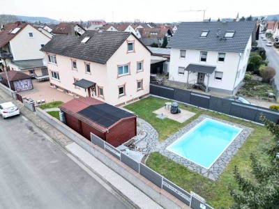 LUXUS-DOMIZIL AM MAIN � Zweifamilienhaus mit Kino, Fitnessstudio und Sauna in Kleinwallstadt!