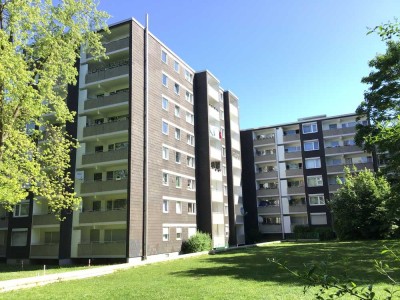 Geräumige 3-Zimmer mit Balkon! WBS erforderlich!