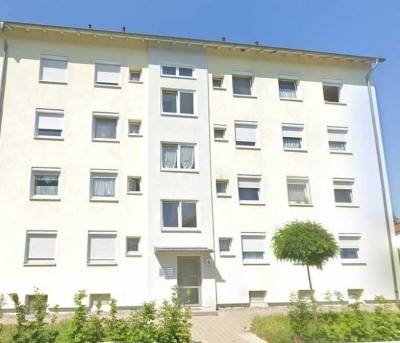 Stilvolle, gepflegte 2-Zimmer-Wohnung mit Balkon und EBK in Memmingen