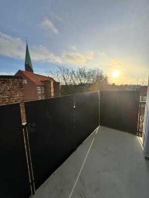 Modern sanierte 2 Zi.-Altbauwohnung mit Balkon auf der Lübecker Altstadtinsel