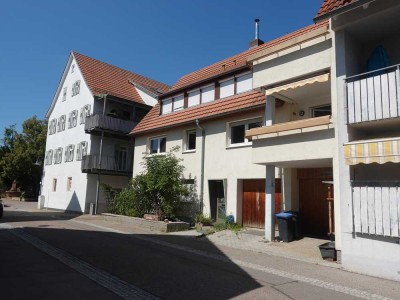 Großzügiges Mehrfamilienhaus in Rutesheim-Perouse – Drei Wohneinheiten!