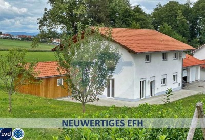 NEUWERTIGES EINFAMILIENHAUS IN IDYLLISCHER RANDLAGE VON BÜCHLBERG