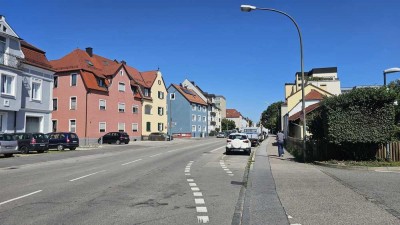 5-Zimmer und 140 m² in zentraler Lage !