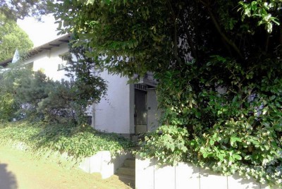 Großzügige Wohnung mit Ausblick und schönem Garten