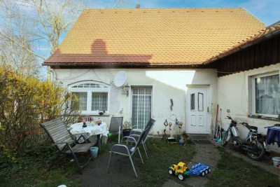 Renovierungsbedürftiges 4-Zi.-EFH mit Garten und Stellplatz in guter Lage in Hersbruck