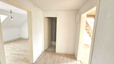 2,5 Zimmer-Maisonette in zentraler Lage ab sofort