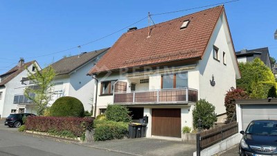 KLASSISCHES EINFAMILIENHAUS MIT GARAGE | SIEGEN - EISERFELD