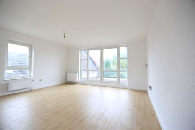 3-Zi.-Whg. mit EBK und Balkon!