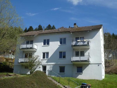Sehr schön gelegene 3-Zimmer-Wohnung mit Balkon