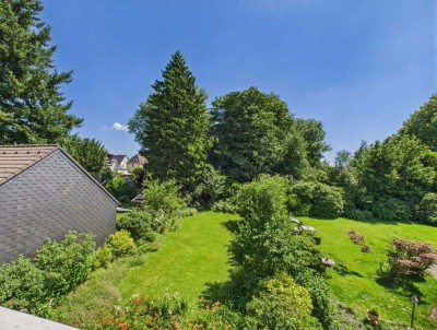 Helle 3 Zimmerwohnung mit Balkon und Garten