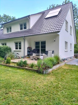 Moderne Doppelhaushälfte  zu vermieten - Kleinmachnow
