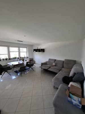 Geräumige 3 Zimmer Wohnung in Duisburg Huckingen