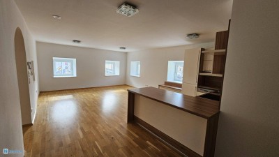 Preisgesenkt : Geräumige 3 Zimmer Wohnung im Herzen von Thalgau