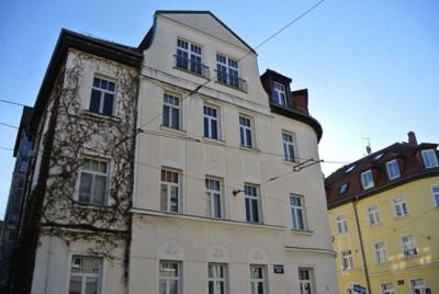Charmante Wohnung in Kleinzschocher * Wintergarten * Laminatboden Bad mit Dusche
