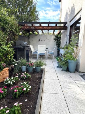 2 Zimmer S-Killesberg mit großer Terrasse und Gemeinschaftspool im Garten zu verkaufen