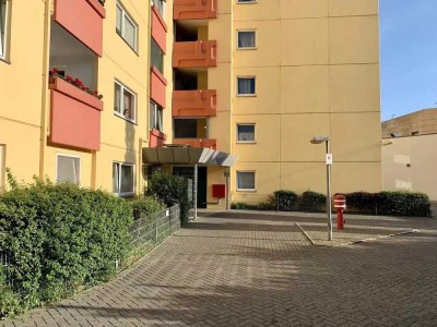 Gut geschnittene 2,5-Zimmer-Wohnung in guter Lage zu vermieten / nahe S-Bahn „Langen (Hess)“