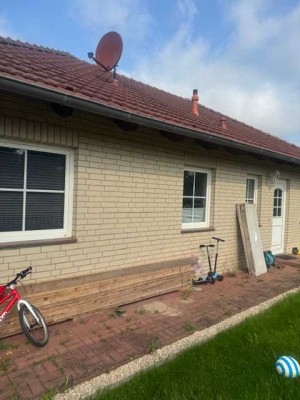 Sehr schönes , freistehendes EFH Typ Bungalow