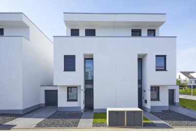 Schöne und neuwertige 5-Zimmer-Doppelhaushälfte mit geh. Innenausstattung in Düsseldorf Mörsenbroich