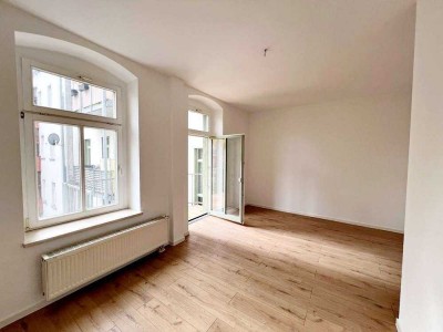"Frisch renovierte 3-Raum-Wohnung mit Balkon zu vermieten"