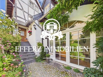 Zeitlose Eleganz: Denkmalgeschütztes Fachwerkjuwel in Split-Level-Architektur!