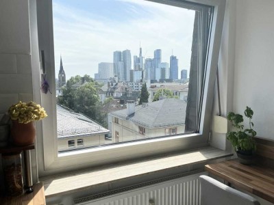 Penthousewohnung mit Skylineblick, Terrasse & Aufzug