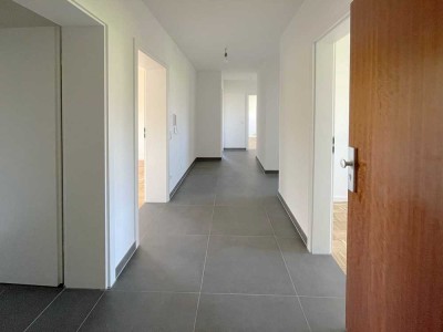 Provisionsfreie, frisch renovierte 4,5-Zimmer-Wohnung in Kraichtal-Landshausen