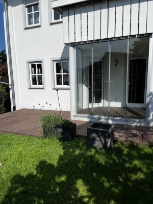 Exklusive, neuwertige 3-Raum-EG-Wohnung mit gehobener Innenausstattung mit EBK in Lindau (Bodensee)