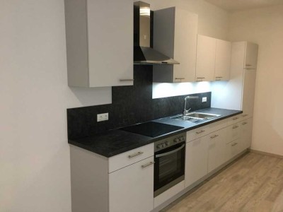 geräumige 2-Zi-Wohnung in Amberg-Altstatt, ruhig und hell, EBK