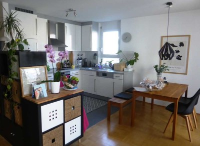 Attraktive 2,5-Zimmer-Energiespar-Whg. im Reutlinger-Stadtgebiet (Seidenviertel) !!!