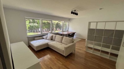 Upscale Neighborhood- 32m Furnished Room in 2-er WG. 10 min walk Altstadt- 5 min to u3,u4,u5 & u6