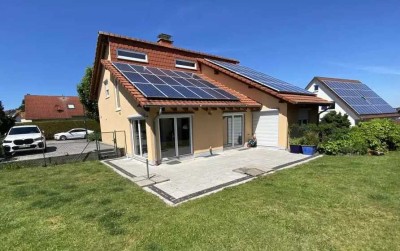 Geräumiges EFH mit Terrasse/ Garten in Schönenberg-Kübelberg