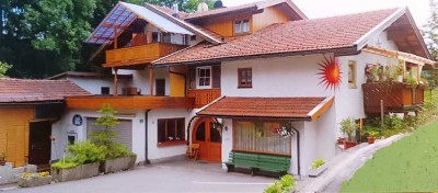 Vielseitig nutzbarer Gebäudekomplex mit 6 Wohneinheiten und Werkstatt in direkter Zentrumslage