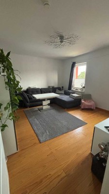 Attraktive 3-Zimmer-Wohnung mit Balkon und Stellplatz