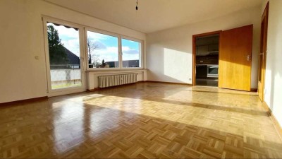 *HELLE UND RUHIGE 2,5-Zi. Whg. mit Sonnenbalkon, Möbiusstraße, E-Frohnhausen!*