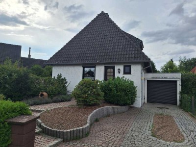 freistehendes Einfamilienhaus mit Garage und Garten in ruhiger Wohnlage von Bremen Osterholz