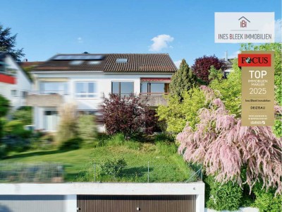 Familienidyll mit ELW, Aussicht und Doppelgarage - Viel Platz für's Leben