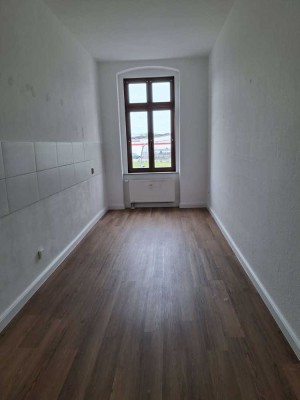 Helle neu sanierte 3 Raum Wohnung zu verkaufen