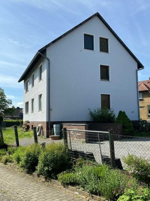 3-Parteien Mehrfamilienhaus - 2 Wohnungen leer und frisch renoviert