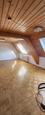 GEmütliche 2-Zimmer-Dachgeschosswohnung in Villingen-Schwenningen