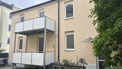 2,5-Zimmer-Wohnung mit Balkon in Augsburg-Oberhausen
