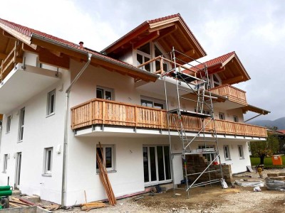 Erstbezug Moderne 
3-Zimmer-Wohnung 
mit Balkon