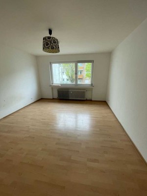 Gemütliches Apartment - unrenoviert