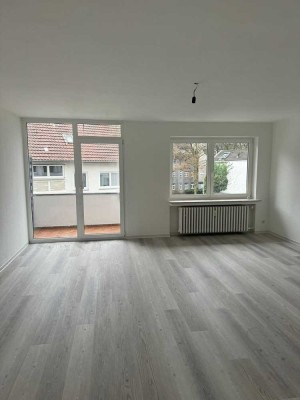 TOP Renovierte 1,5-Zimmer Wohnung mit Balkon in Essen - TOP Renoviert und ruhige Lage - ab sofort!