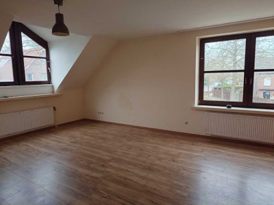 Attraktive 3-Zimmer-DG-Wohnung in Bestlage von Herten-Disteln