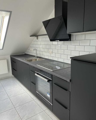 Neu renovierte 1-Zimmer Dachgeschosswohnung in Erlenmoos