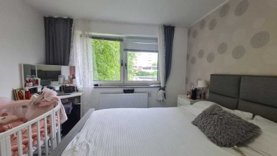 *** Modernisiert * familienfreundlich * 3 Zimmer mit Loggia * grüne Wohnlage * frei werdend