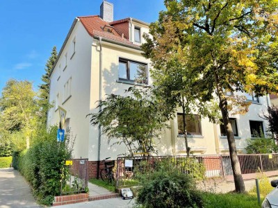 Attraktive und geräumige Wohnung mit Garten in Bremen-Schwachhausen !